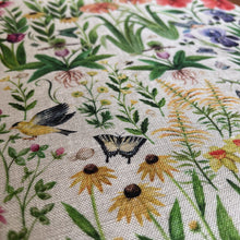 Load image into Gallery viewer, 6 Linen Napkins: Fantasia