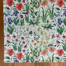 Load image into Gallery viewer, 6 Linen Napkins: Fantasia