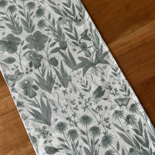Load image into Gallery viewer, Linen Table Runner: Flourish
